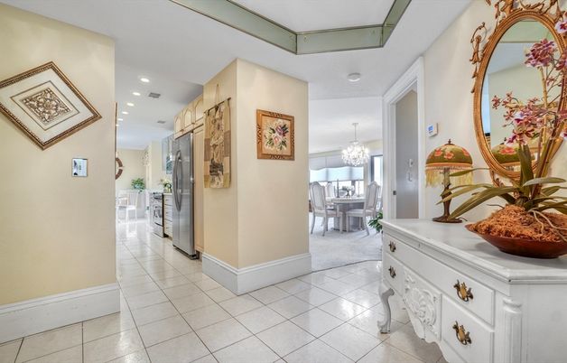 Chandelier, Dining room, Interior, Kitchen, Recessed Lighting