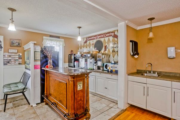 Interior, Kitchen, Pendant Lights, Wood Texture Flooring