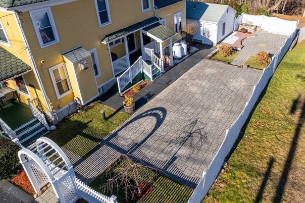 Exterior, Drone