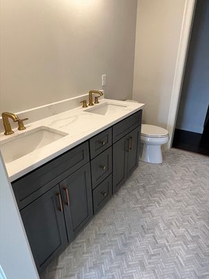 Bathroom, Dual Sink Vanities, Interior