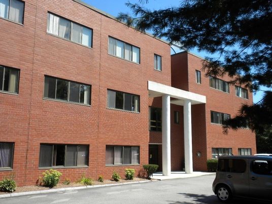 Exterior, Facade, Brick Facade, Rowhouse