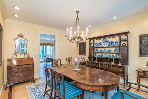 Chandelier, Dining room, Interior, Recessed Lighting, Wood Texture Flooring