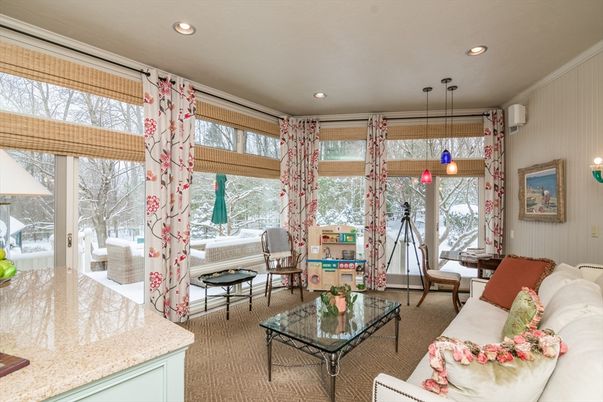 Interior, Living room, Pendant Lights, Recessed Lighting