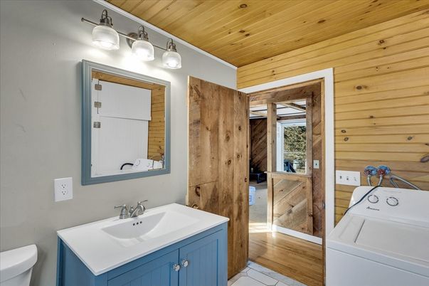 Bathroom, Interior, Wooden Ceilings, Wood Texture Flooring, Wooden Walls
