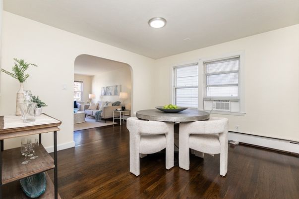 Dining room, Interior, Living room, Recessed Lighting, Wood Texture Flooring