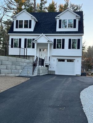 Attached, Exterior, Facade, Raised Ranch