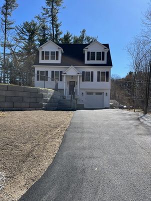 Attached, Exterior, Facade, Farmhouse