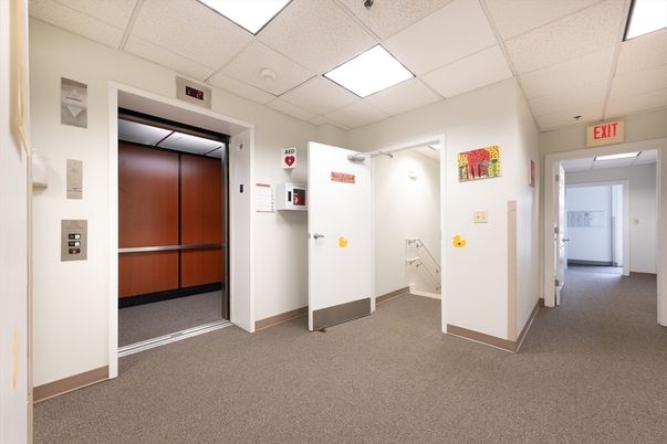 Elevator, Interior