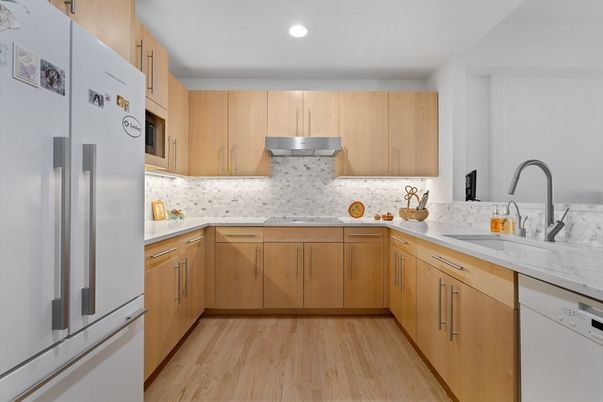 Interior, Kitchen, Recessed Lighting, Wood Texture Flooring