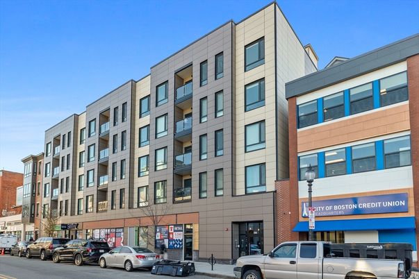 Exterior, Facade, Condo Building