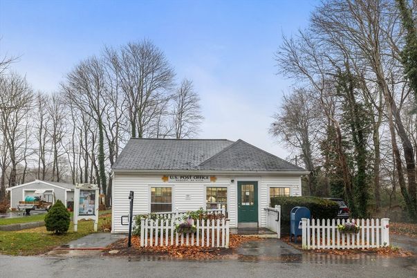 Backyard, Exterior, Facade, Cape Cod