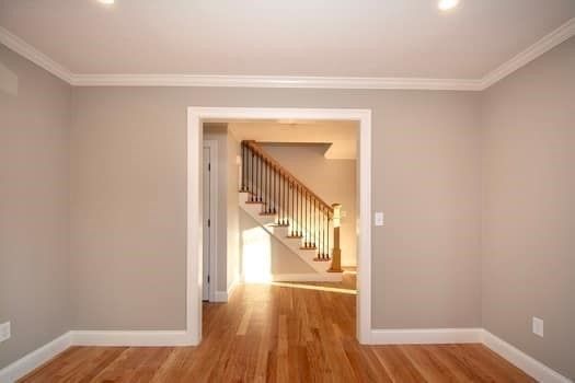 Empty room, Interior, Recessed Lighting, Wood Texture Flooring