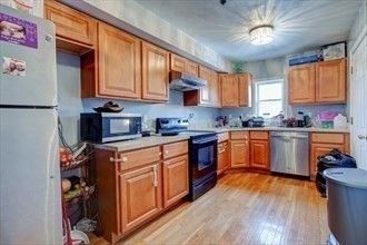 Interior, Kitchen, Stainless Steel Appliances, Wood Texture Flooring