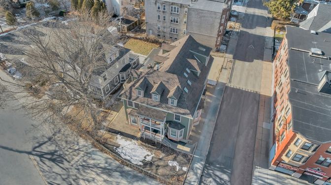 Exterior, Drone