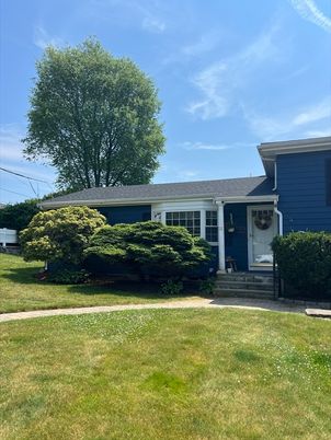 Backyard, Exterior, Facade, Ranch