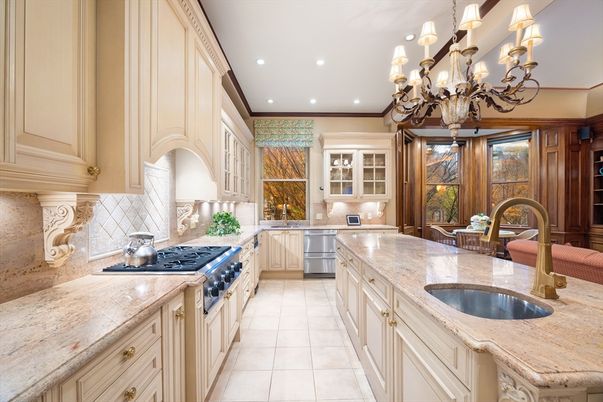Chandelier, Interior, Kitchen, Recessed Lighting, Stainless Steel Appliances