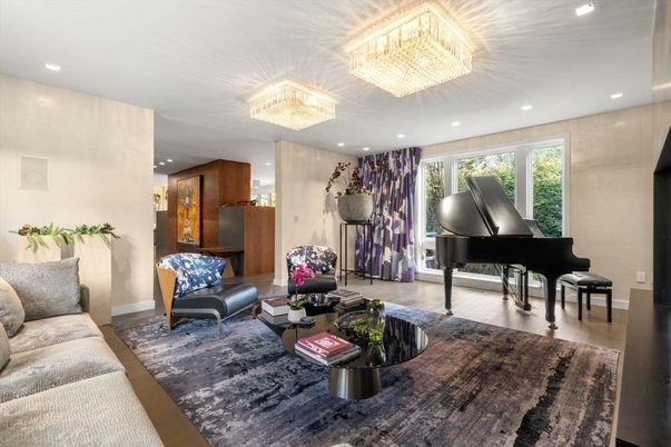 Chandelier, Interior, Living room, Piano, Recessed Lighting, Wood Texture Flooring