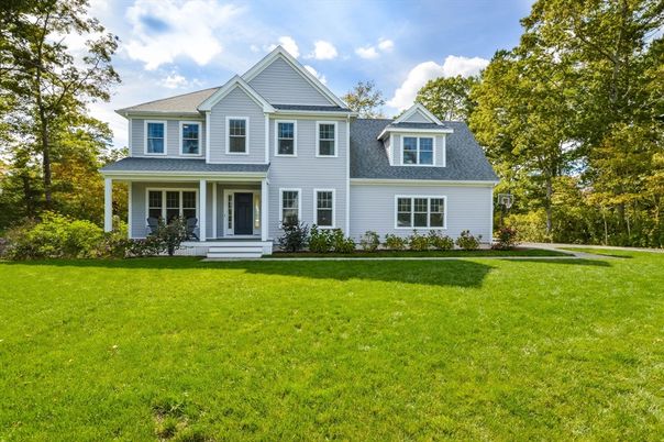 Backyard, Exterior, Facade, Farmhouse