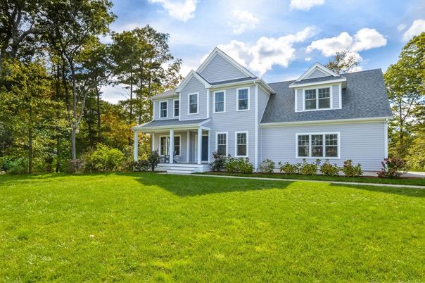 Backyard, Exterior, Facade, Farmhouse