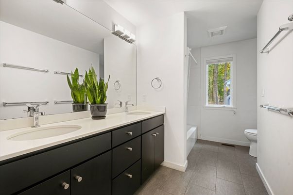 Bathroom, Dual Sink Vanities, Interior