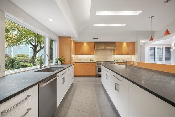 Interior, Kitchen, Pendant Lights, Recessed Lighting, Stainless Steel Appliances