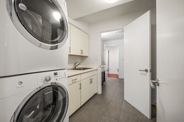 Interior, Utility Closets, Washer