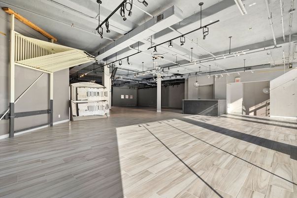 Interior, Pendant Lights, Wood Texture Flooring