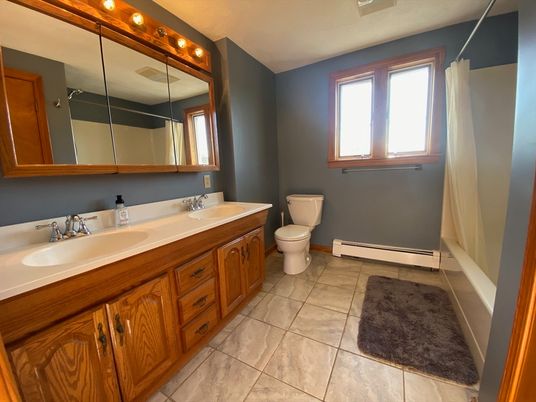 Bathroom, Dual Sink Vanities, Interior