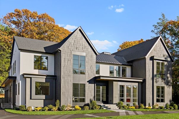 Exterior, Facade, Farmhouse