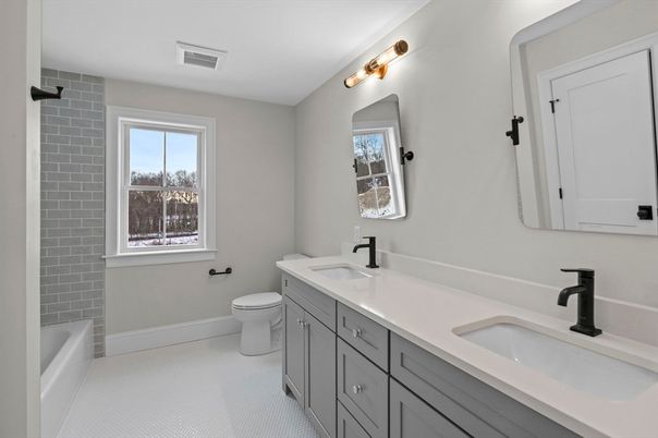 Bathroom, Dual Sink Vanities, Interior