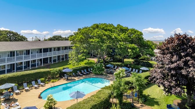 Exterior, Pool