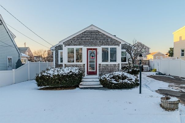 Exterior, Facade, None