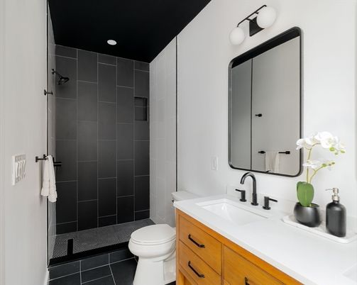 Bathroom, Interior, Recessed Lighting
