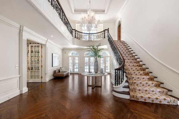 Chandelier, Interior, Recessed Lighting, Wood Texture Flooring
