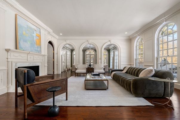Fireplace, Interior, Living room, Pendant Lights, Recessed Lighting, Wood Texture Flooring