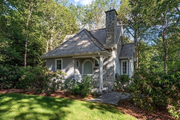 Backyard, Exterior, Facade, Cape Cod