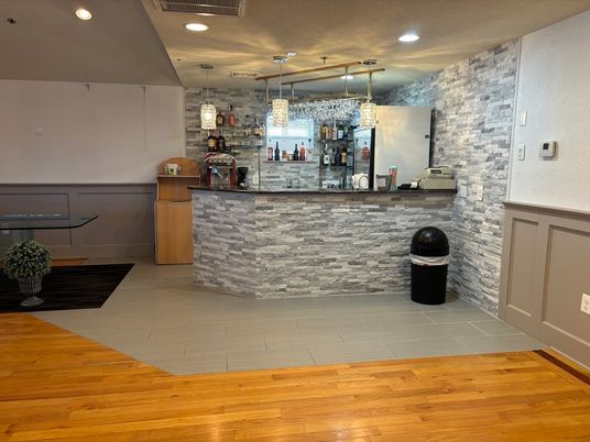 Interior, Recessed Lighting, Wine Storage, Wood Texture Flooring