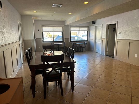 Dining room, Interior, Recessed Lighting