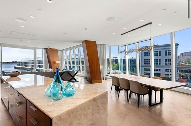 Dining room, Interior, Kitchen, Pendant Lights, Recessed Lighting, Water