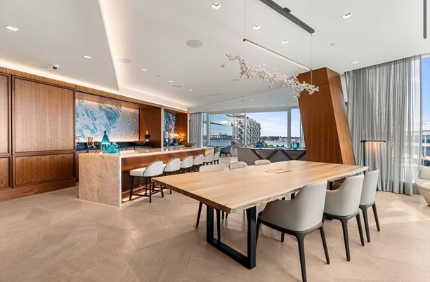 Dining room, Interior, Pendant Lights, Recessed Lighting