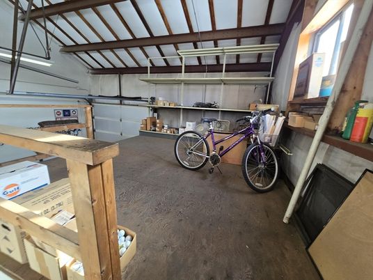 Garage, Interior