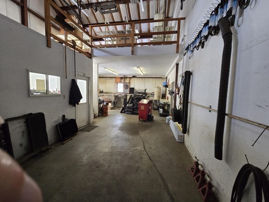 Fitness Equipment, Interior, Wooden Beams