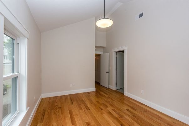 Empty room, Interior, Pendant Lights, Wood Texture Flooring