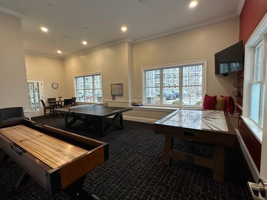 Game Room, Interior, Recessed Lighting