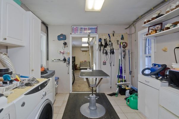 Interior, Washer
