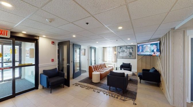 Elevator, Interior, Living room, Recessed Lighting