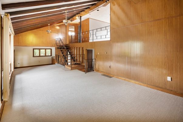 Empty room, Interior, Wooden Beams, Wooden Ceilings, Wooden Walls