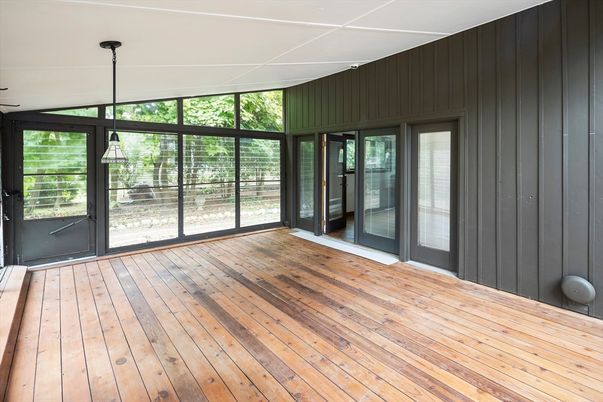 Empty room, Interior, Pendant Lights, Wood Texture Flooring