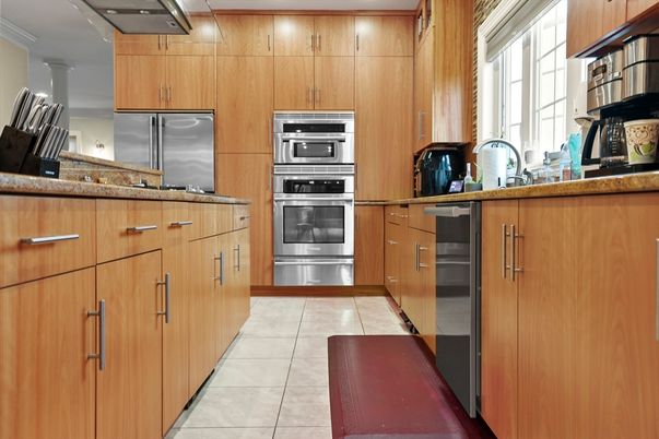 Interior, Kitchen, Stainless Steel Appliances