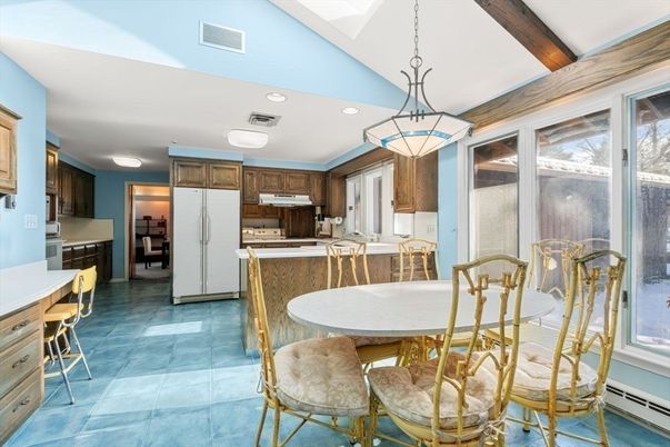 Dining room, Interior, Kitchen, Pendant Lights, Recessed Lighting, Wooden Beams